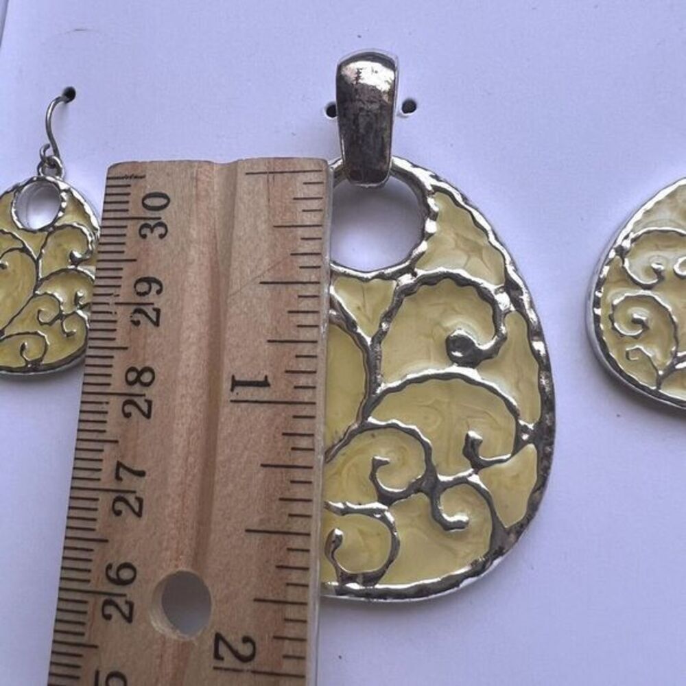 Set of 2 Pendant and Earrings Set Silver-tone Yellow Enamel - Picture 7 of 10